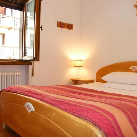 Des Alpes Apartment *