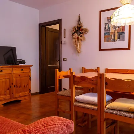 Des Alpes Apartment *