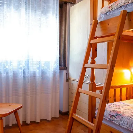 Des Alpes Apartment
